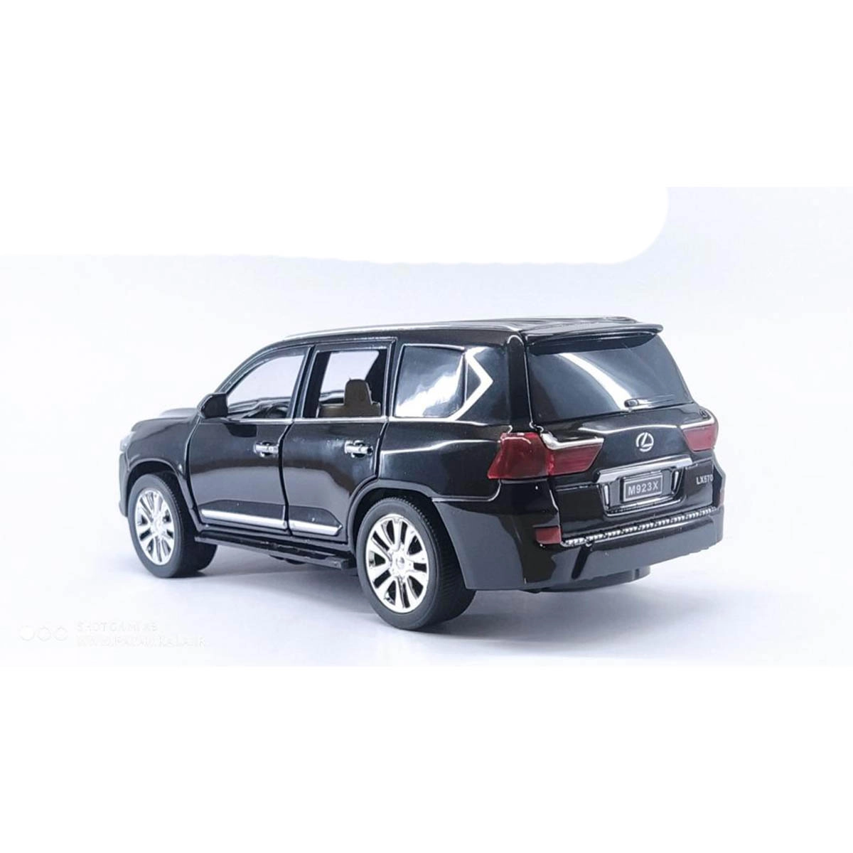 ماکت ماشین مدل Lexus Lx 570 کد M923x main 1 2